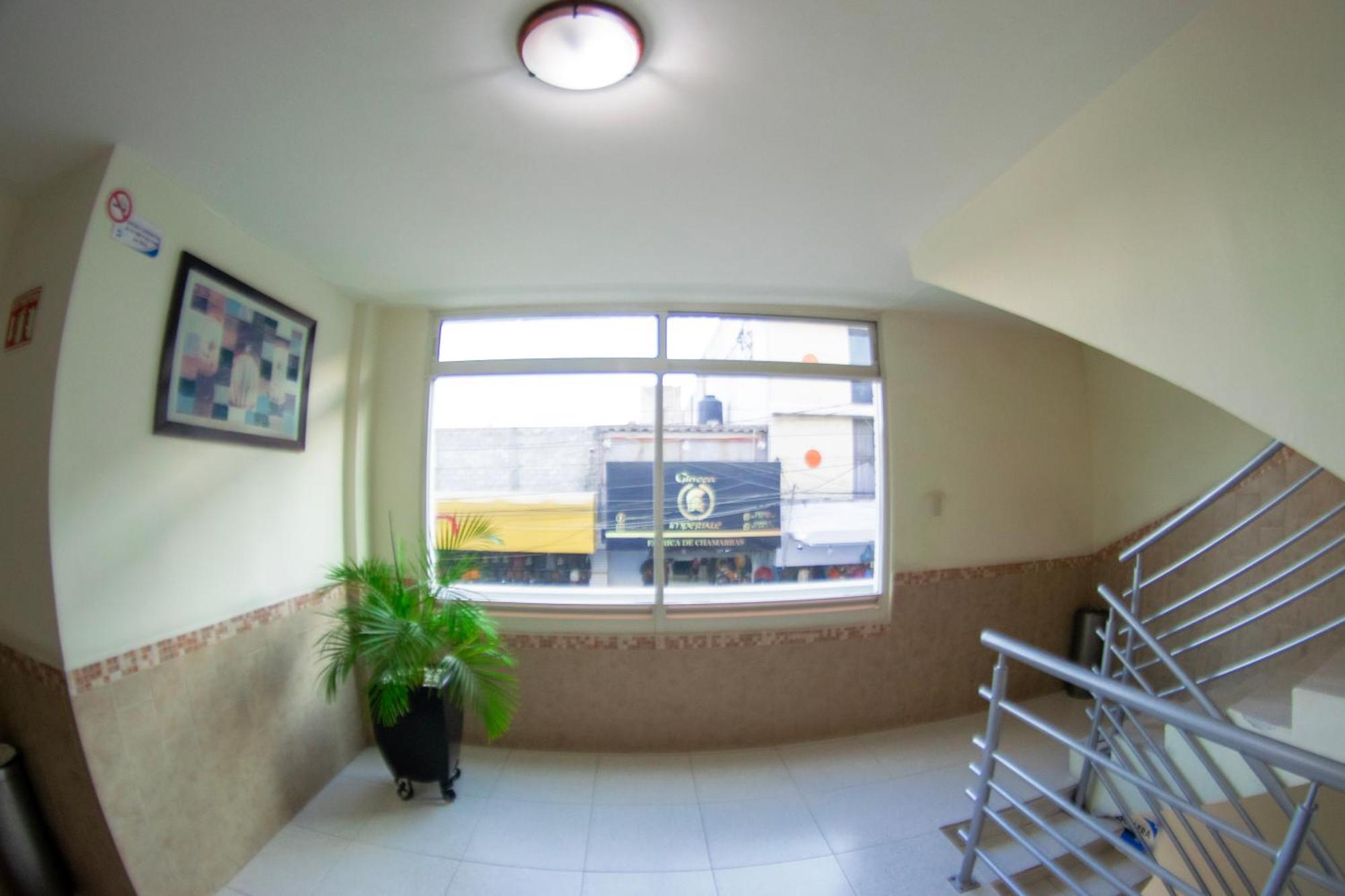 Hotel Niza Zona Piel León Exterior foto